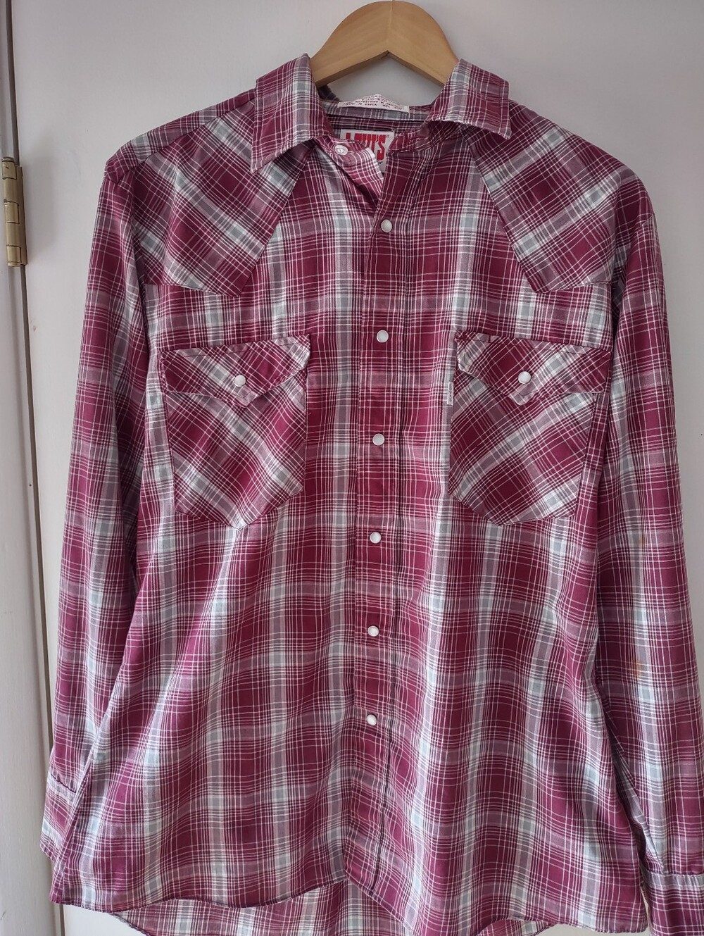 Levi's Vintage Plaid Western Shirt Men's L Burgundy Gray Pearl Snap Long Sleeve